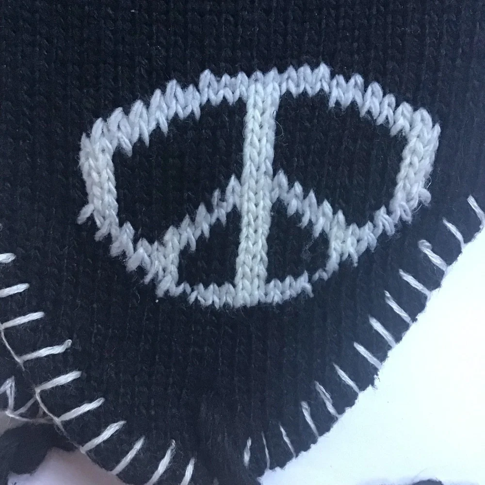 Minky Kids‎ Black Grey Peace Sign Knit Wool Fleece Flap Pom Pom Winter Hat NWT